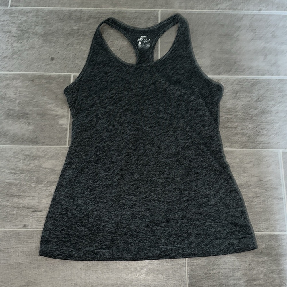 Nike Gray Fitted Cut Out Sleeveless Tank Top - Picture 4 of 4